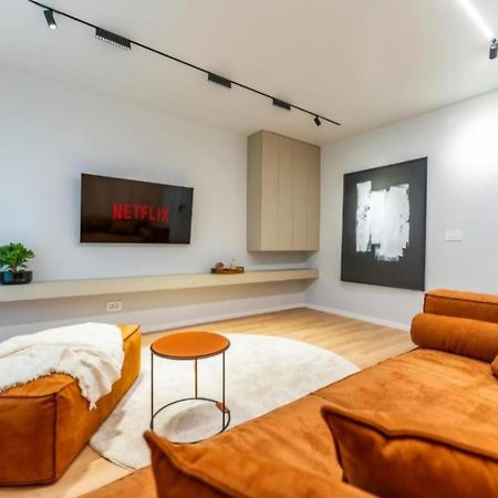 Central Epic Apartment-Self Check In Арад Экстерьер фото